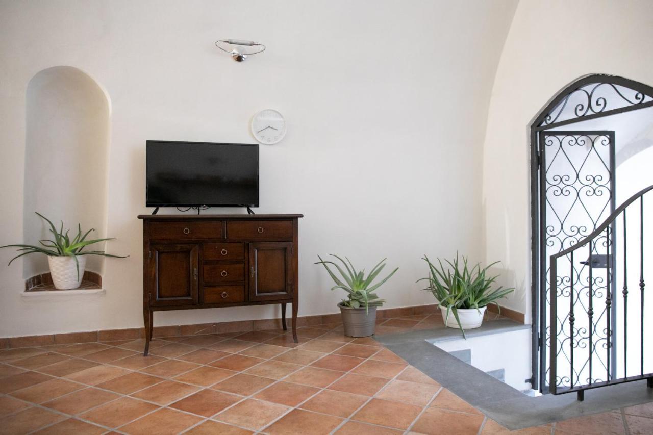 La Chicca Di Paola Apartment Lovere Exterior photo